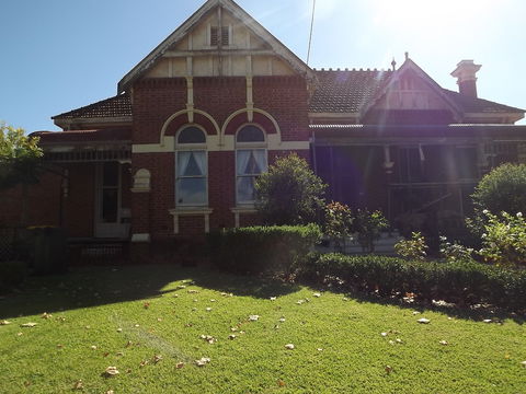 Antiques Of The Riverina - Antique Trail - Melbourne Tourism 1
