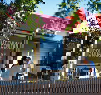 Meeniyan Square - Melbourne Tourism