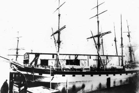 Dive The Scottish Prince Shipwreck - Melbourne Tourism 0