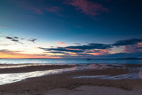 Bareboat Hire - Cattitude 7 Nights - Melbourne Tourism 1