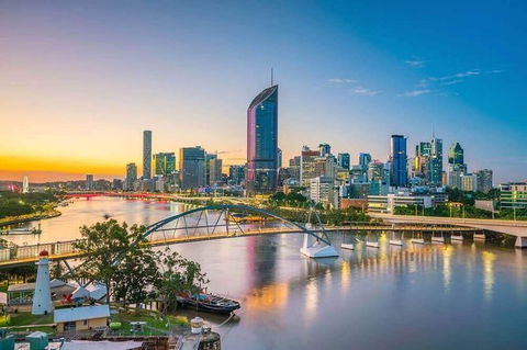 Brisbane Airport Transfers : Brisbane Airport BNE To Brisbane In Luxury Car - Melbourne Tourism 5