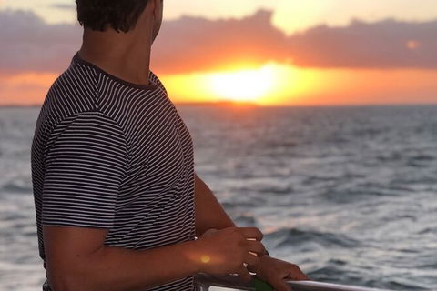 Sunset Twilight Cruise In Hervey Bay - Melbourne Tourism 3