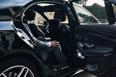 Arrival Private Transfers: Adelaide Airport ADL To Adelaide In Business Car - Melbourne Tourism 4