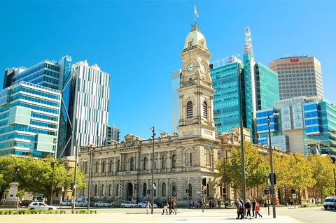 Departure Private Transfers: Adelaide To Adelaide Airport ADL In Business Car - Melbourne Tourism 7