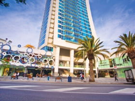 The High Street Surfers Paradise - Melbourne Tourism 0