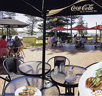The Beach and Bush Gallery and Cafe - Melbourne Tourism