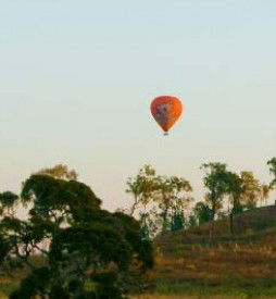 Hot Air Balloon - Melbourne Tourism 1