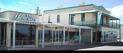 Henley Beach Hotel - Melbourne Tourism 0