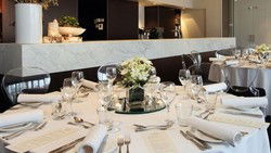 Stirling Hotel - Melbourne Tourism 1