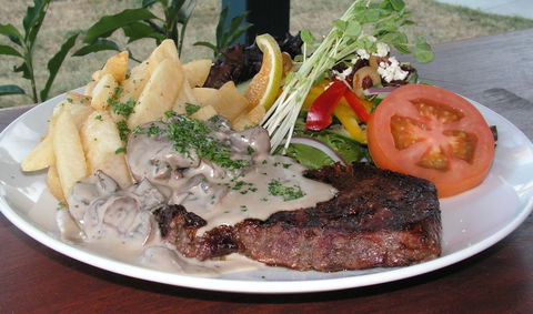 Fairways Tavern - Melbourne Tourism 1