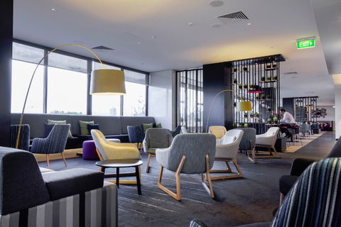 MRepublic Restaurant, Bar And Lounge - Melbourne Tourism 9