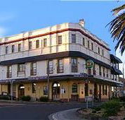 The Grand Hotel - Kiama - Melbourne Tourism