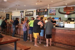 Humpty Doo Hotel - Melbourne Tourism 3