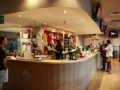 Oaks Hotel - Melbourne Tourism 0