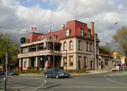 The Grand Hotel Healesville - Melbourne Tourism 0