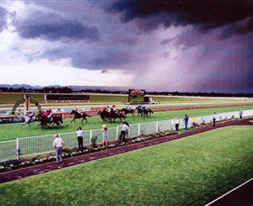 Hawkesbury Race Club - Melbourne Tourism 0