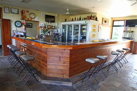 Garradunga Hotel - Melbourne Tourism 1
