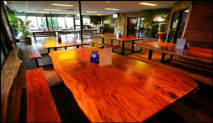 Litchfield Pub - Melbourne Tourism 3