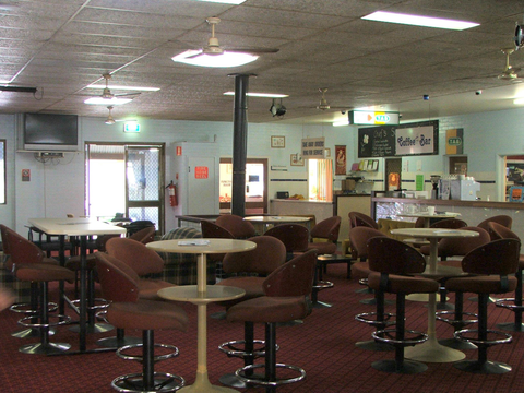 Old Bar Tavern - Melbourne Tourism 3