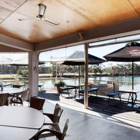 Waterfront Hotel - Melbourne Tourism 2