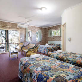 Waterfront Hotel - Melbourne Tourism 3