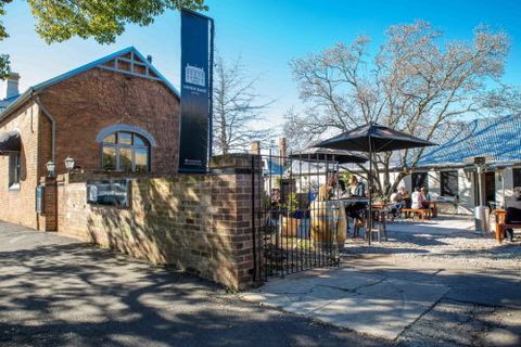 Union Bank Wine Bar - Melbourne Tourism 7