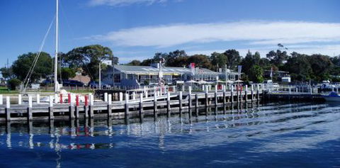 Metung Hotel - Melbourne Tourism 0