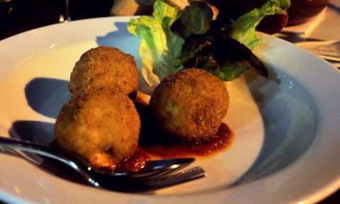 Via Napoli Pizzeria - Melbourne Tourism 0