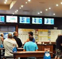 Central Park Tavern - Melbourne Tourism