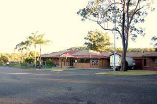 Bushland Tavern - Melbourne Tourism 1