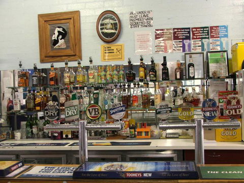 Old Bar Tavern - Melbourne Tourism 2