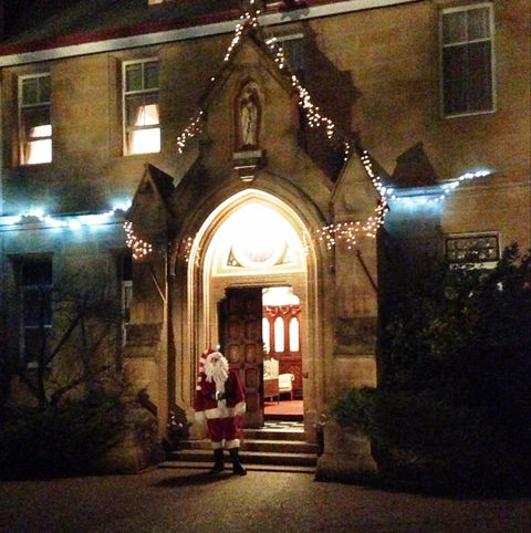Abbey Of The Roses - Christmas In July - Melbourne Tourism 0