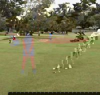 Howlong Golden Shoe Nine Hole Golf Tournament - Melbourne Tourism