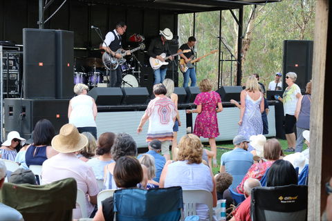 Swan Hill Region Food And Wine Festival Cruise - Melbourne Tourism 2