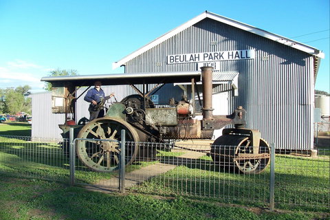 Eulah Creek Antique And Machinery Day - Melbourne Tourism 0