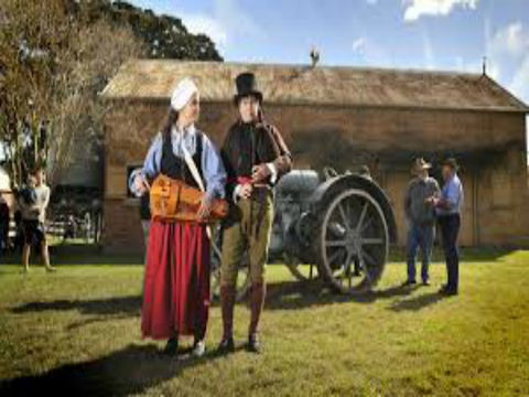 Peek Into The Past - Melbourne Tourism 2