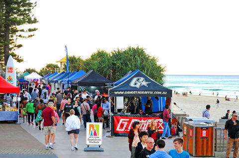 Surfers Paradise Beachfront Markets - Melbourne Tourism 1