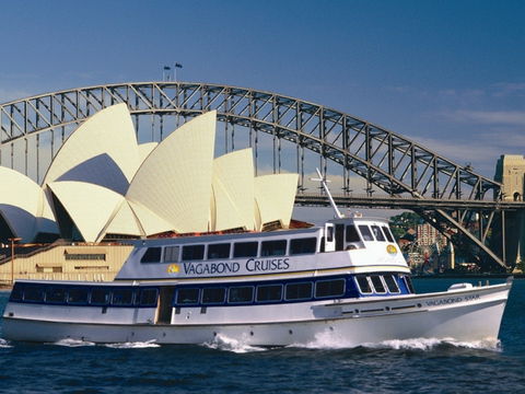NRL Grand Final Transfer With Vagabond Cruises - Melbourne Tourism 0