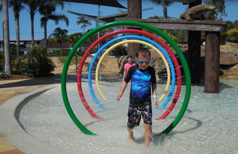 Blue Dolphin Holiday Resort - Melbourne Tourism 2