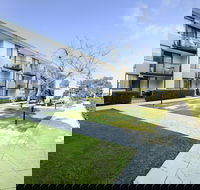 Lodestar Waterside Apartments - Melbourne Tourism