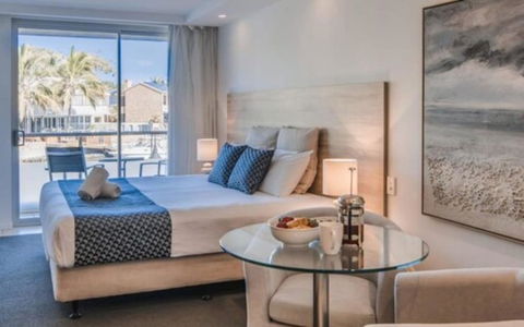Hotel Laguna - Melbourne Tourism 5