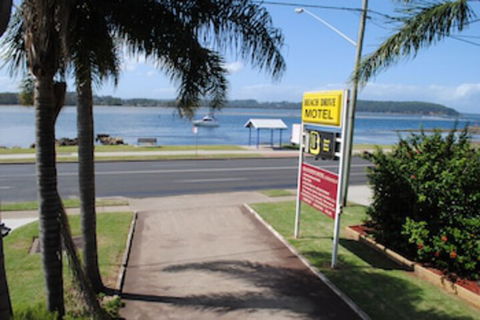 Beach Drive Motel - Melbourne Tourism 0
