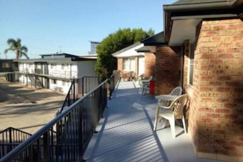 Beach Drive Motel - Melbourne Tourism 7