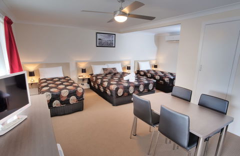 High Street Motor Inn - Melbourne Tourism 4