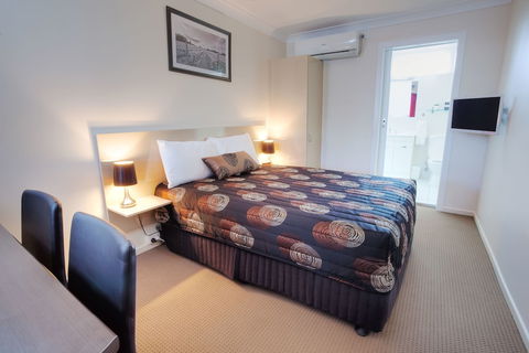 High Street Motor Inn - Melbourne Tourism 3