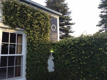Oscars Waterfront Boutique Hotel - Melbourne Tourism 1