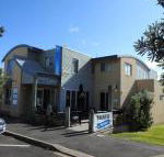 Waves Luxury Suites - Melbourne Tourism