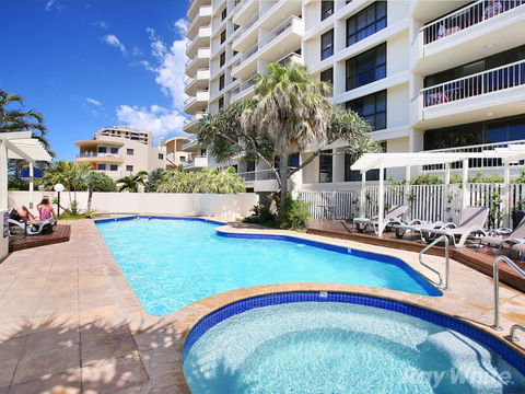 Coolum Caprice - Melbourne Tourism 1