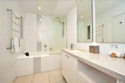 Picture Point Terraces - Melbourne Tourism 3
