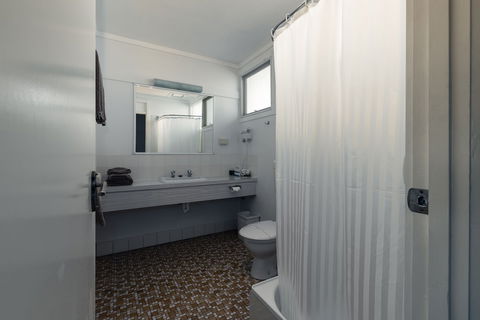 Barclay Motor Inn - Melbourne Tourism 5